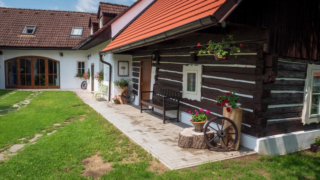 Chalupa Lisnice Sepekov Exteriör bild